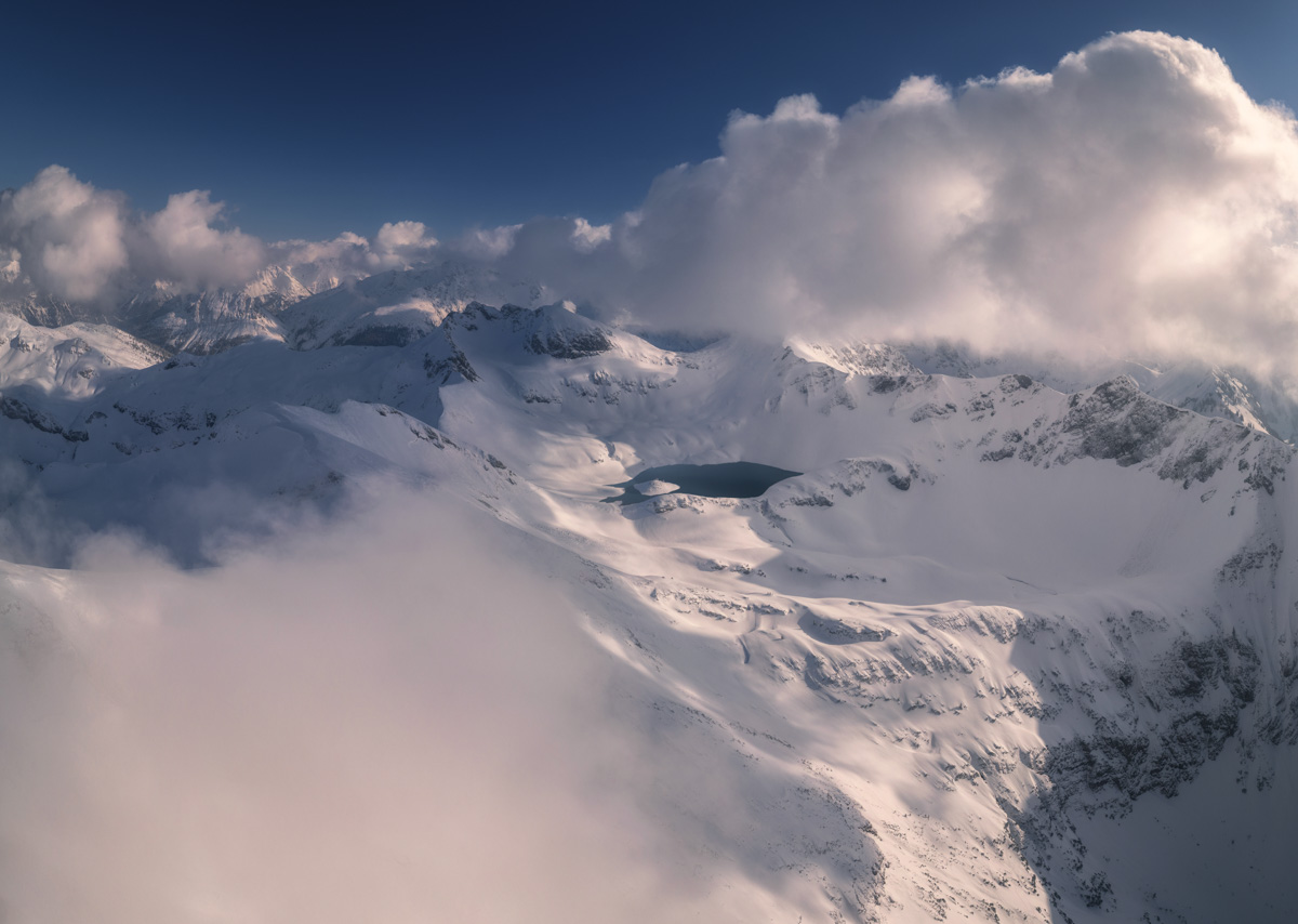 20_0554-Panorama-Allgäu-Alpen-Berge-Hinterstein-Schrecksee-Bergsee-Winter-Schnee-verschneit-Oberallgäu-weiß-blauer-himmel-sonne+++